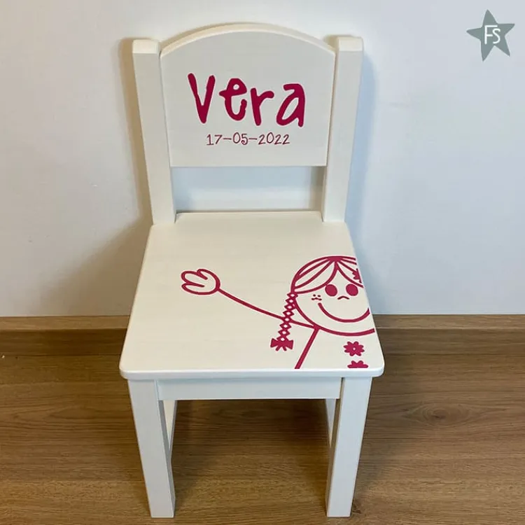 New Houten geboortestoeltje met meisje met vlecht en naam Geboortestoeltje Met Naam | Kraamcadeau Meisje