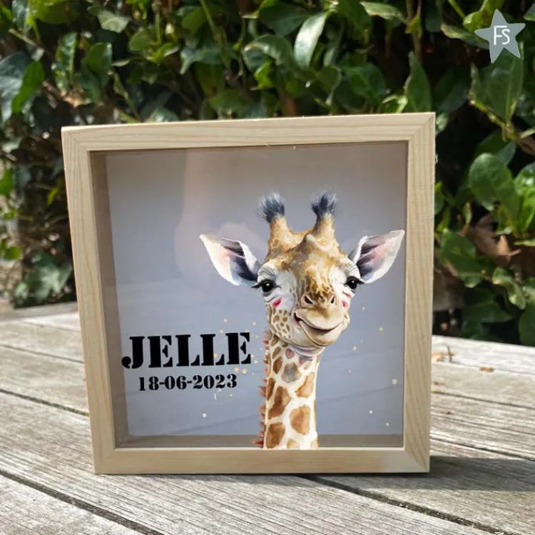 Online Houten Spaarpot met naam en giraffe Spaarpot Met Naam | Kraamcadeau Meisje