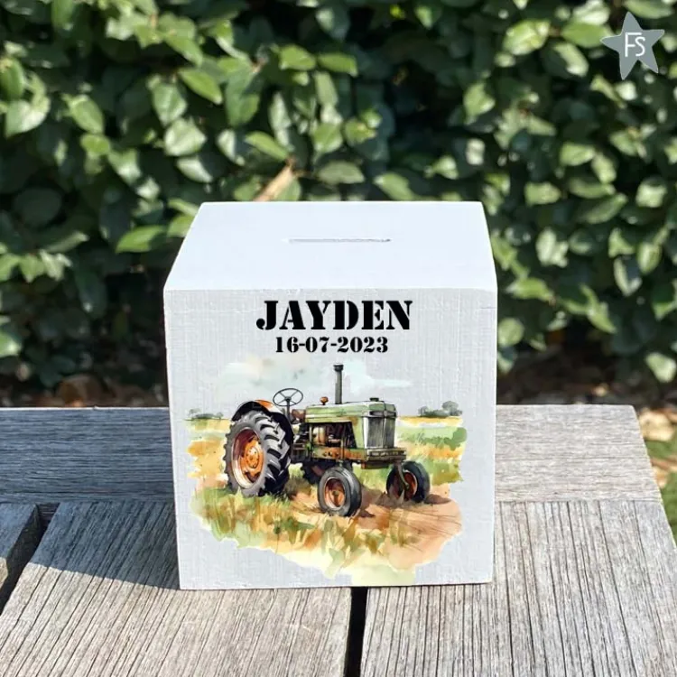 Clearance Houten spaarpot tractor groen met naam Spaarpot Met Naam | Kraamcadeau Jongen