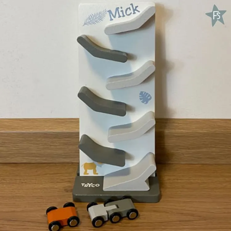 Outlet - Wooden Zigzag autobaan met naam Kraamcadeau Meisje | Kraamcadeau Jongen